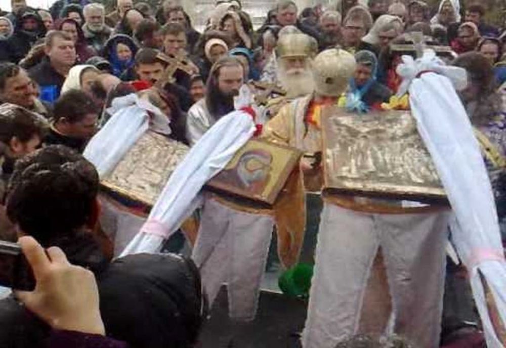 Veste bună pentru locuitorii din Tg. Frumos: Niciun caz pozitiv printre cei care au intrat în contact cu preotul infectat cu COVID-19