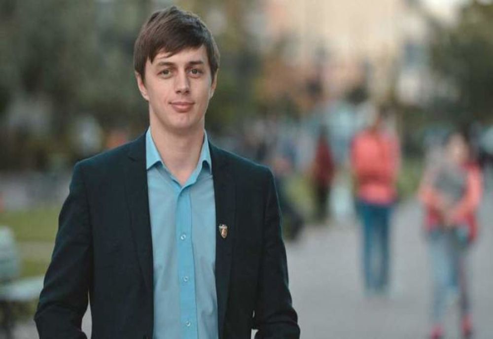 Consilier local: „Voi ataca în instanță Hotărârile de Consiliu Local pentru creșterea scandaloasă a salariilor celor din conducerea societăților subordonate Primăriei“ - DOCUMENTE