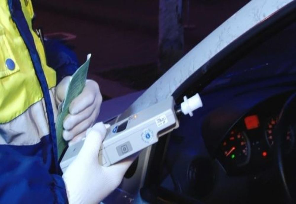 Efectele „relaxării“: Șoferi prinși băuți la volan sau fără permis de conducere