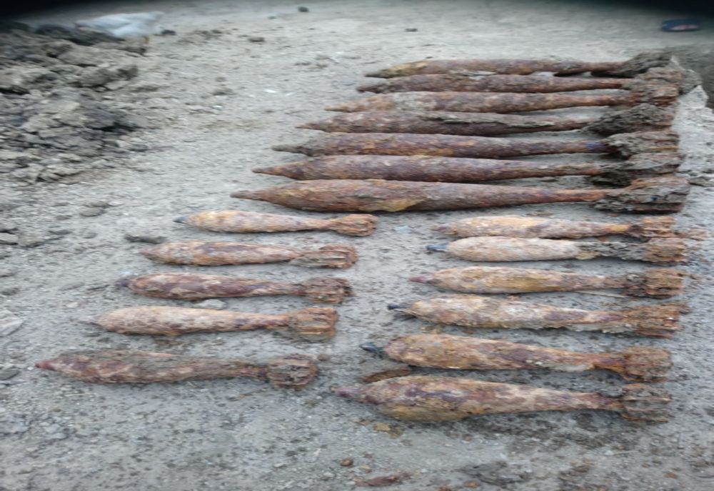 Bombe din Al Doilea Război Mondial, descoperite de pirotehniști în centrul Iașului (FOTO)