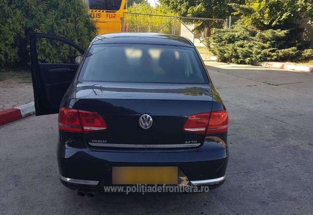 Mașină căutată în Belgia, descoperită în Vama Sculeni