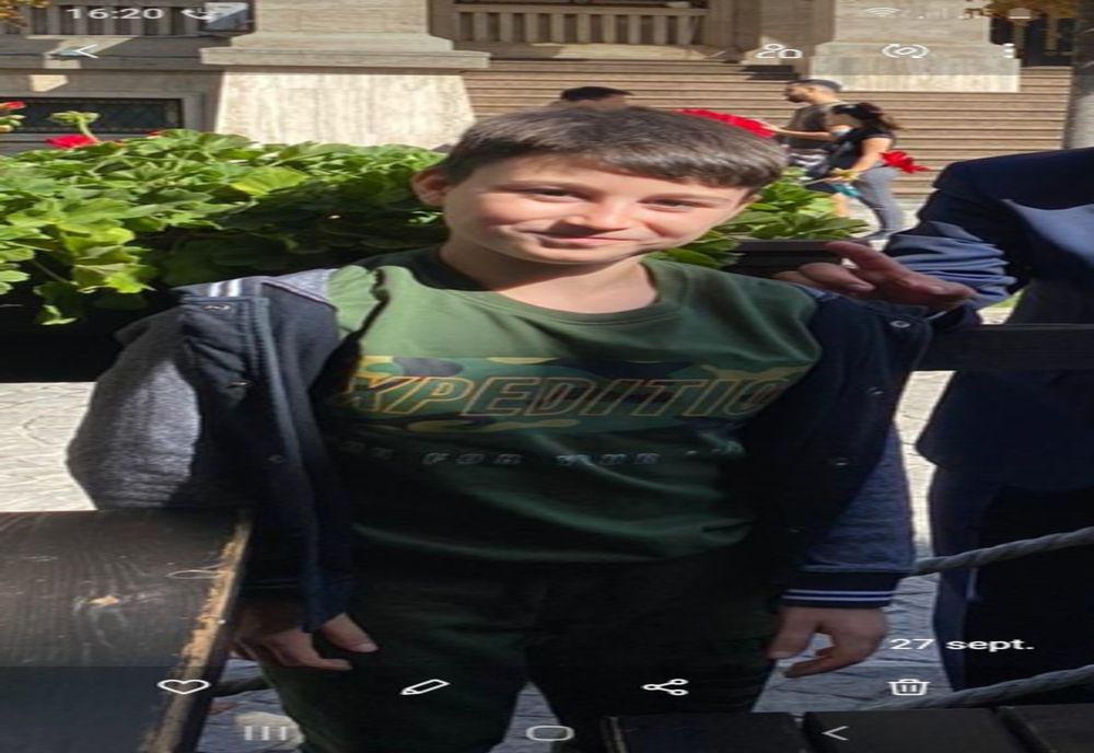 Sunați la 112 dacă ați văzut acest minor