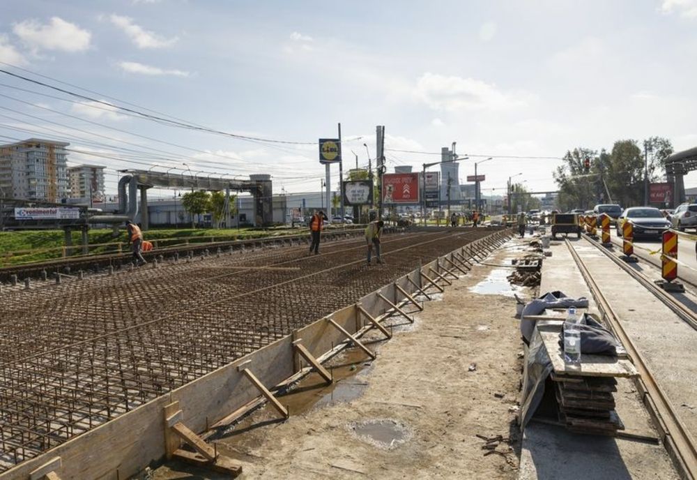 Trafic deviat în zona podului Tudor Vladimirescu
