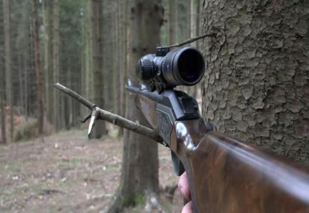 Vânător cercetat pentru braconaj