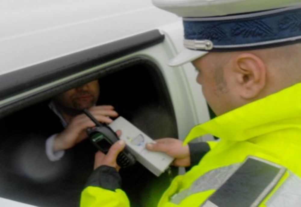 NU CONDUCEŢI SUB INFLUENŢA ALCOOLULUI! Sfaturile polițiștilor