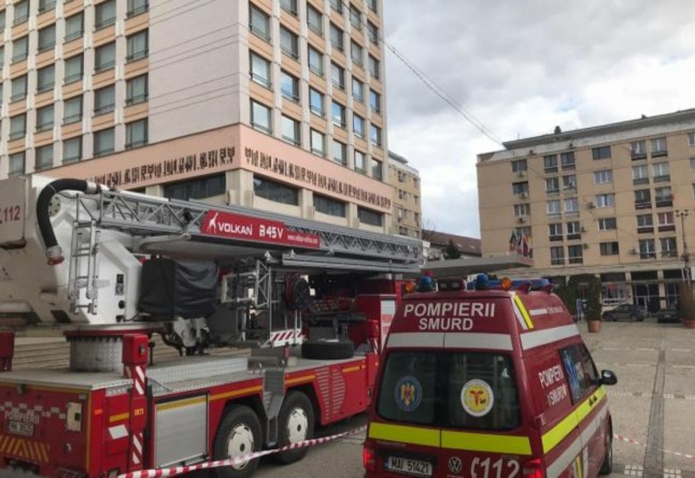 Amenințare cu bombă la Hotel Unirea din Iași