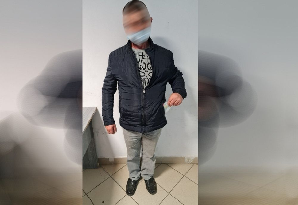 O carte de identitate falsă i-a adus dosar penal! Cine i-a procurat falsul