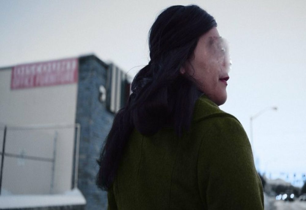 O femeie din Iași cere judecătorilor să fie declarată bărbat