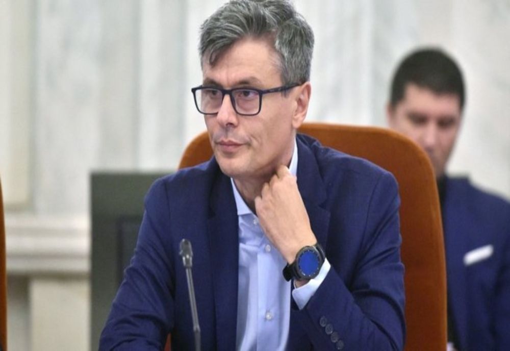 PNL a făcut scut în jurul lui Virgil Popescu. Reacția liberalilor după agresiunea lui George Simion