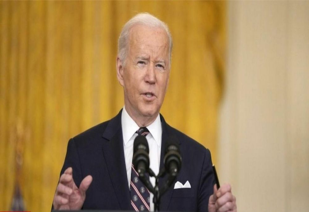 Biden avertizează că există semne clare că Putin vrea să folosească arme biologice