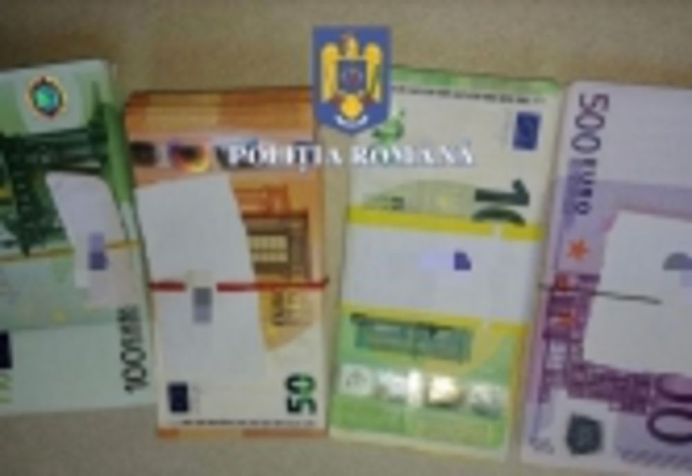 Percheziții în trei județe într-un dosar de ”vaccinare la chiuvetă”