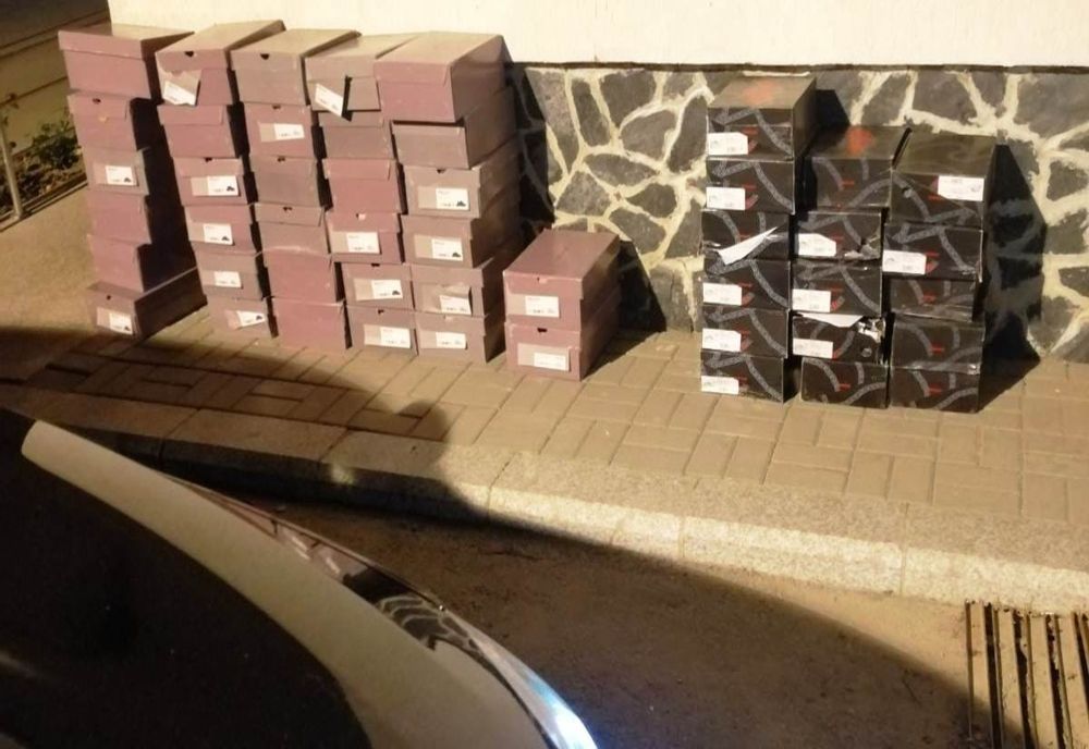 Încălțăminte FAKE confiscată la frontieră