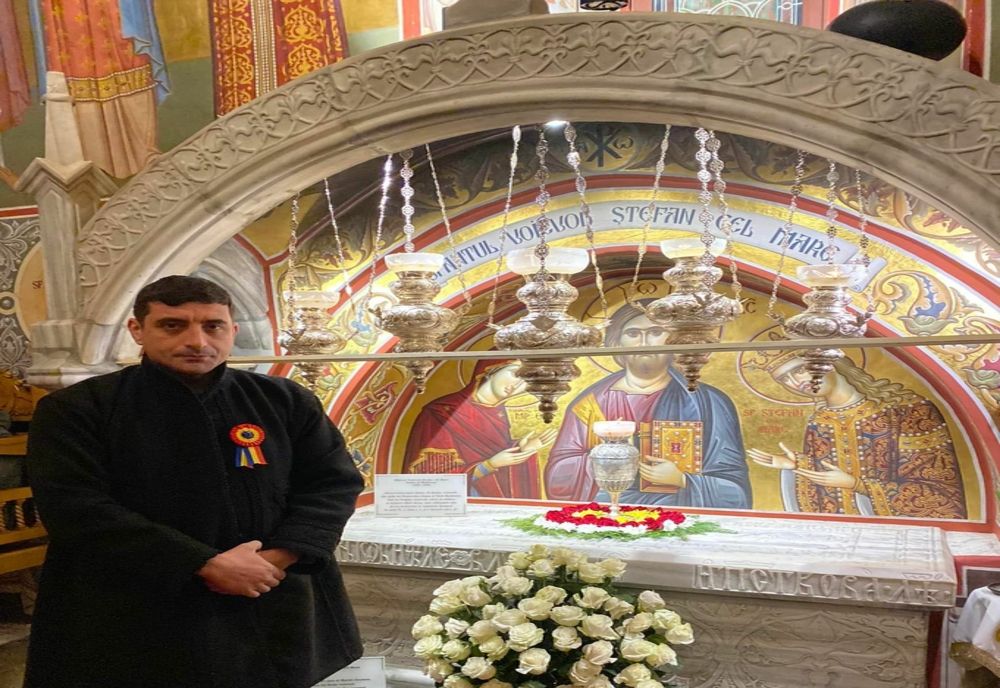 George Simion se căsătorește, astăzi, civil. Urmează o nuntă-festival cu mii de invitați: ce ATRACȚII le-a pregătit invitaților