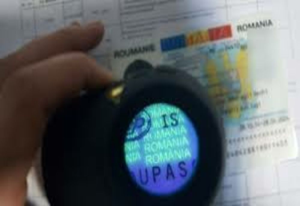 O carte de identitate falsă i-a adus dosar penal!