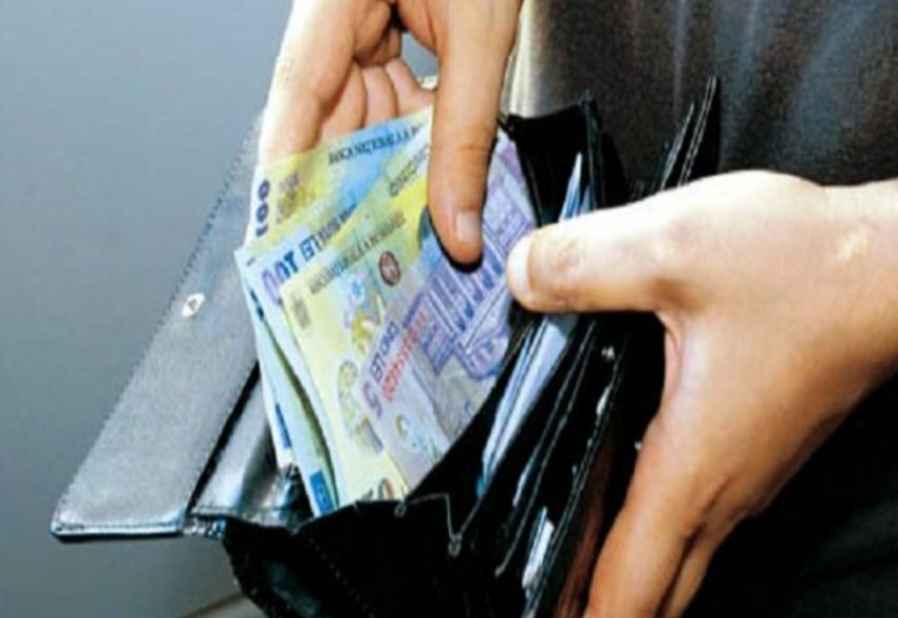 Nașa a pierdut geanta cu banii pentru miri chiar înainte de nuntă