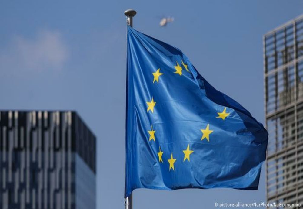 UE analizează noi sancţiuni împotriva Rusiei: Măsuri împotriva unor persoane și plafonarea preţului petrolului