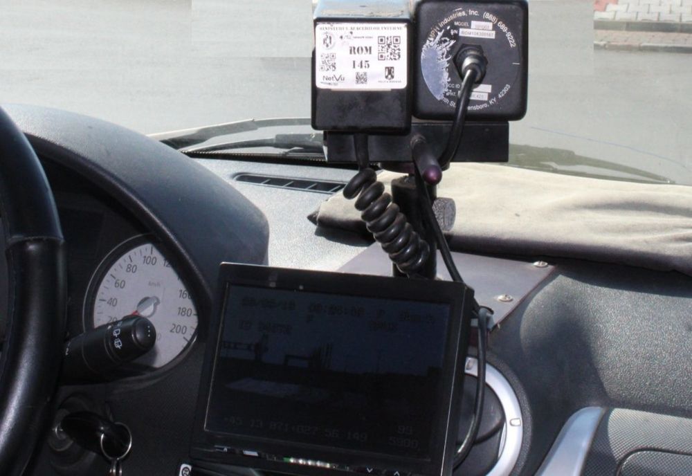 Slalom cu aprope 100km/h prin aglomerația din Iași. La volan se afla o femeie