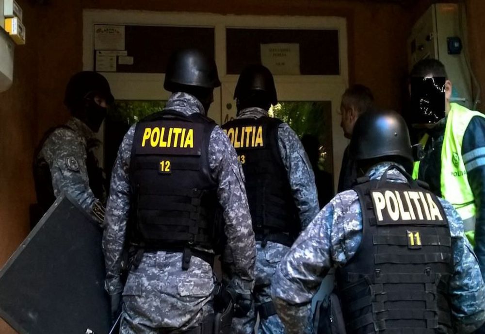 Descinderi de amploare la Iași și Bacău, sunt vizați membri ai clanului Corduneanu