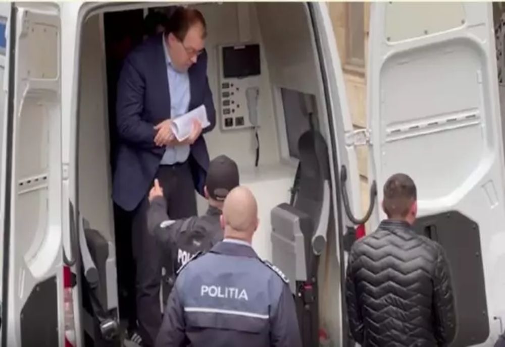 Medicul Tesloianu, în fața judecătorilor CAB! Ce STRATEGIE folosește pentru a scăpa de arestul preventiv