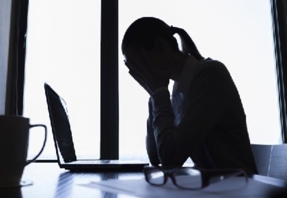 Polițista care și-a acuzat șeful de hărțuire sexuală a obținut rejudecarea cauzei