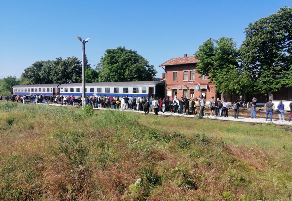 Locomotivă cuprinsă de flăcări, în Iași - panică într-un tren cu sute de călători