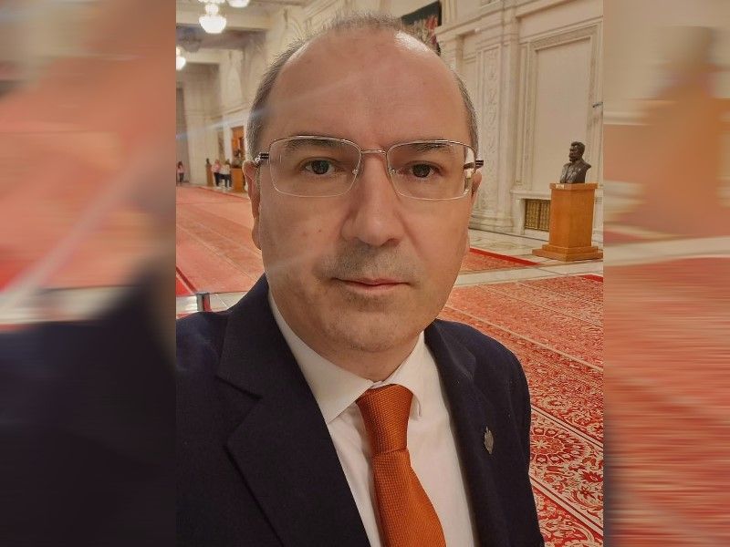 COSMAR IN DUMESTI IASI- UN DRUM AFECTEAZA SANATATEA POPULATIEI