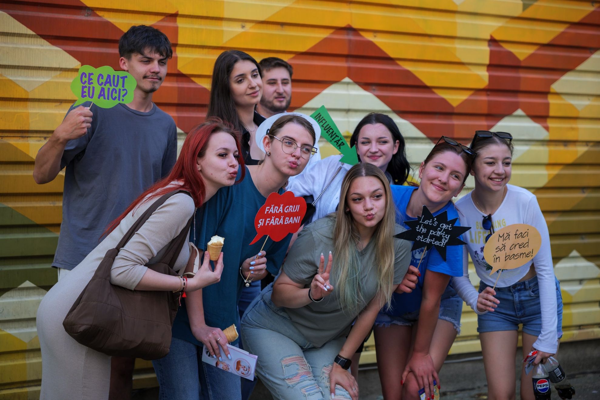 SE CAUTA VOLUNTARI PENTRU ZILELE CAMPUSULUI-TUDOR VLADIMIRESCU-2025