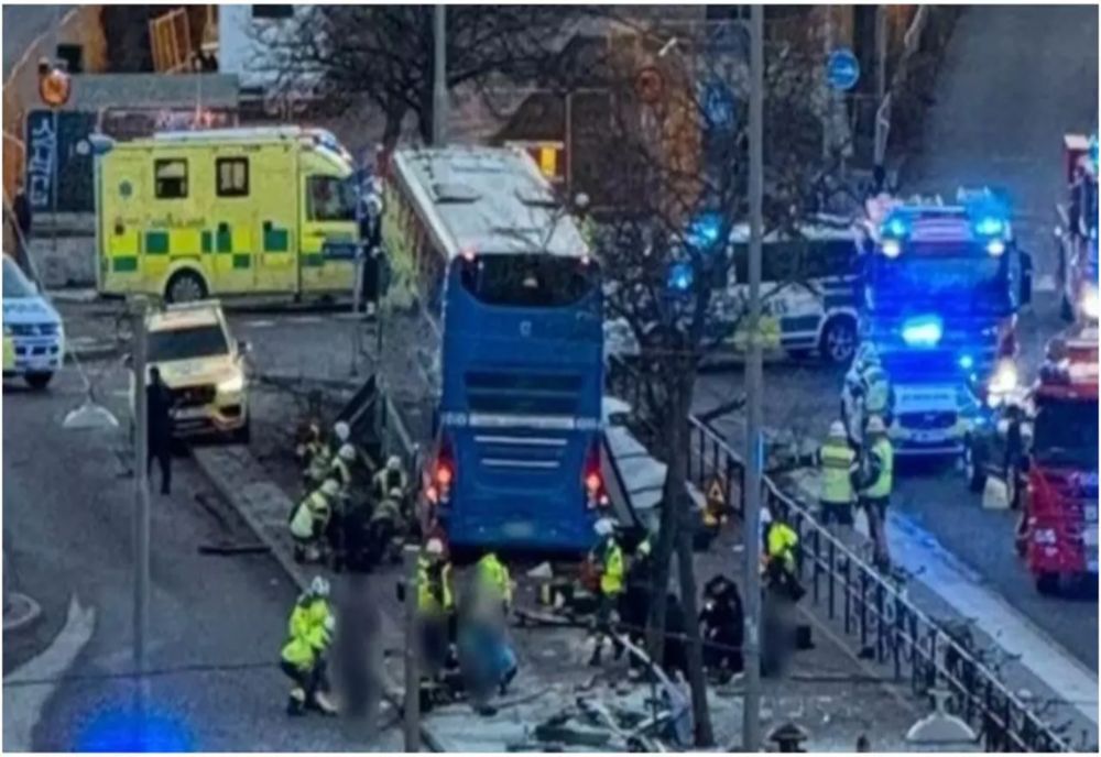 Carnagiu în capitala Suediei. Un autobuz a lovit și ucis mai multe persoane