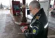 A încercat să păcălească polițiștii de frontieră cu un permis de conducere fals
