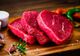 BANCA MONDIALĂ: REDUCEREA CONSUMULUI DE CARNE ROȘIE ȘI LACTATE AR PUTEA CONTRIBUI LA PROTECȚIA MEDIULUI. CE SPUN SPECIALIȘTII ȘI CONSUMATORII